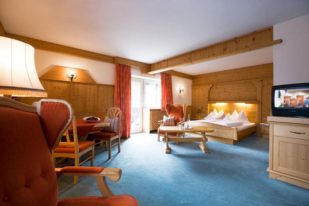 Minglers Sportalm - Das Gourmet- Und Geniesserhotel Kirchberg in Tirol Room photo